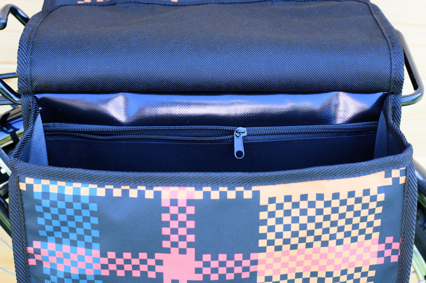 BikyBag Classic CE - Bicycle Double Pannier Bag (Tartan)