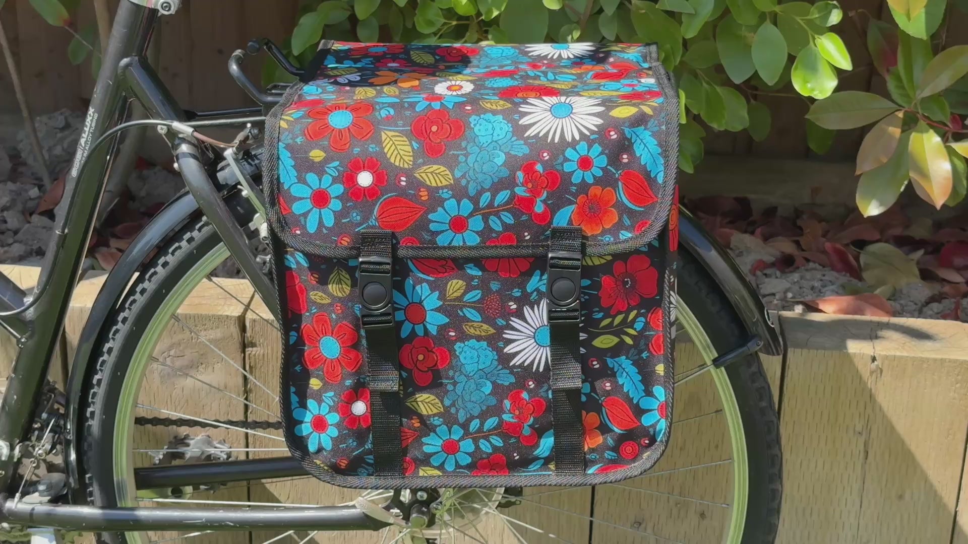 Load video: Classic CE - Wildflowers Pattern